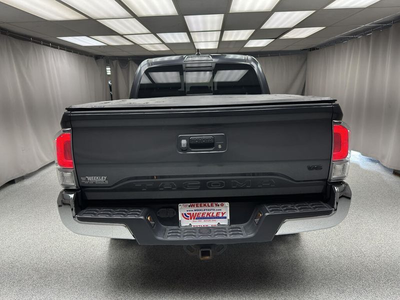 Used 2022 Toyota Tacoma TRD Off RoadImage 3