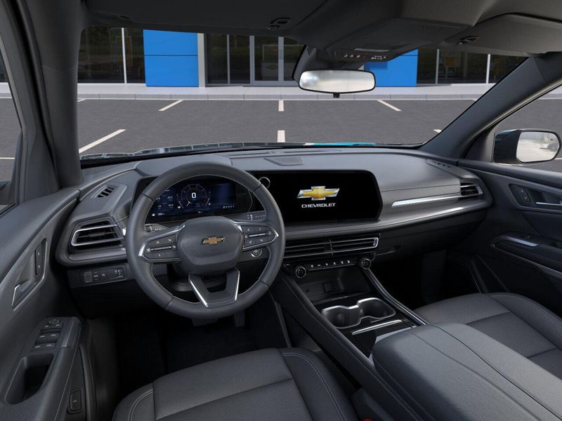 New 2025 Chevrolet Traverse FWD LTImage 15