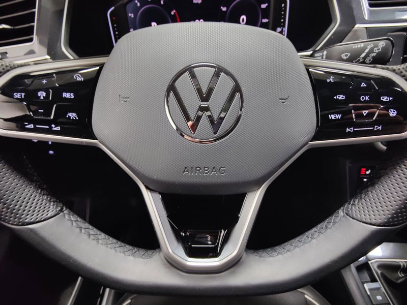 Used 2024 Volkswagen Tiguan AWD SEL R-Line w/Sunroof/NavImage 36