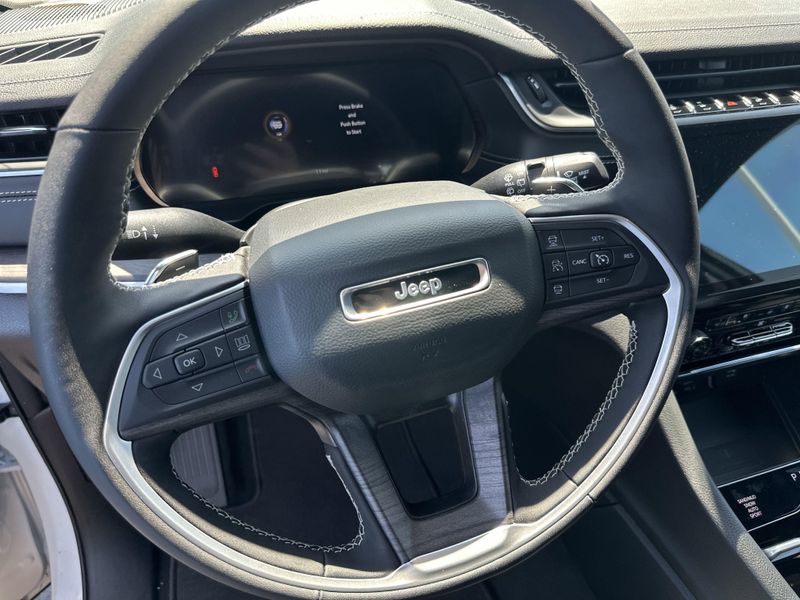 2025 Jeep Grand Cherokee Limited 4x4Image 23