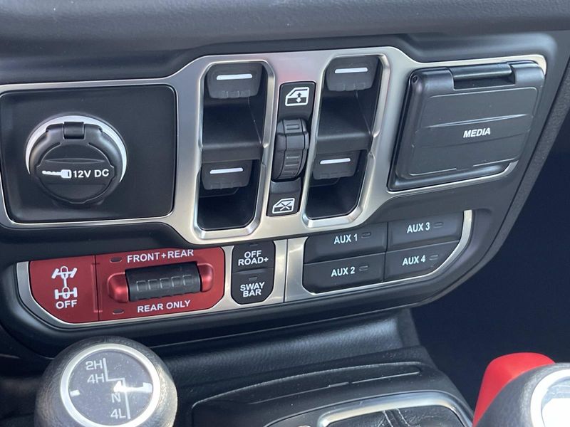 New 2026 Jeep Wrangler 4-door Rubicon