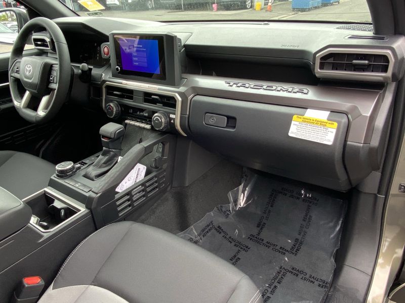 2025 Toyota Tacoma TRD Off RoadImage 9