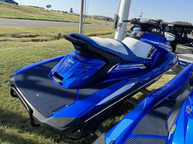 2017 Yamaha FX SVHO AZURE BLUE Image 7