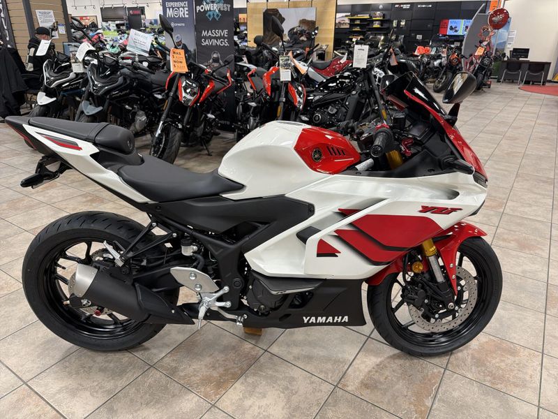 New 2026 Yamaha YZF-R3 ABS CA 70TH ANNIVERSARY EDITION Image 10