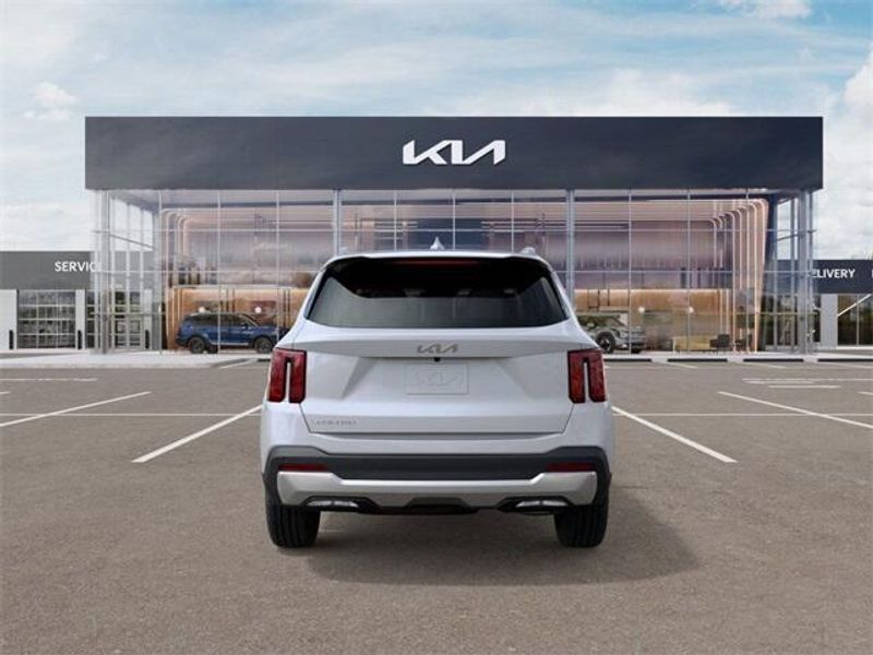 New 2025 Kia Sorento SXImage 5