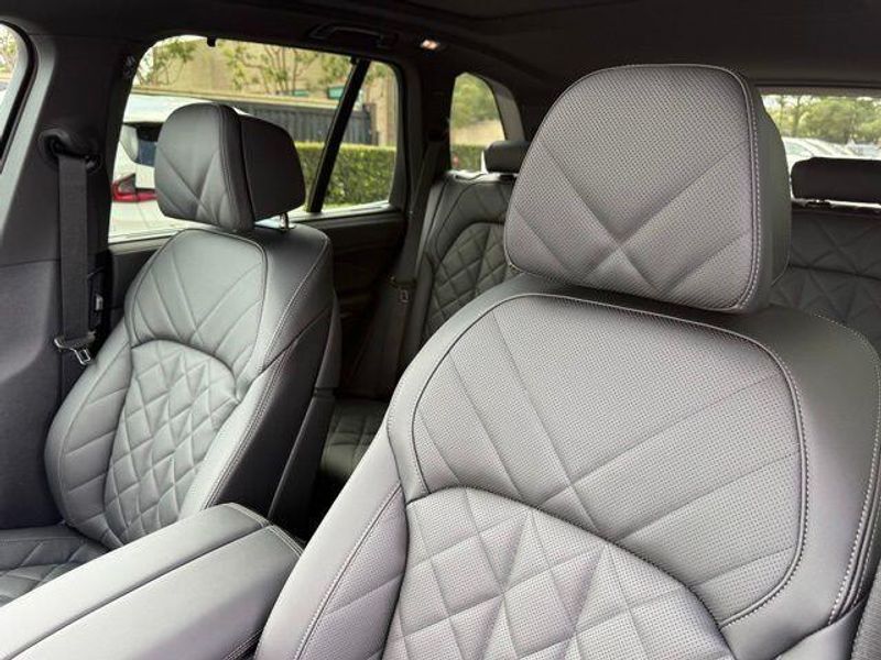 New 2026 BMW X5 xDrive40iImage 19