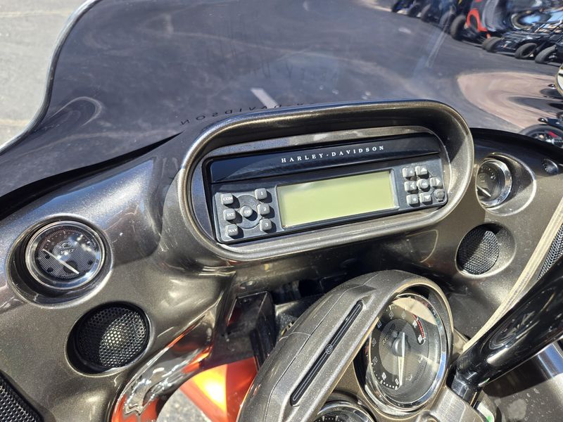 USED 2013 HARLEY ROAD GLIDE CVO  CUSTOM Image 21