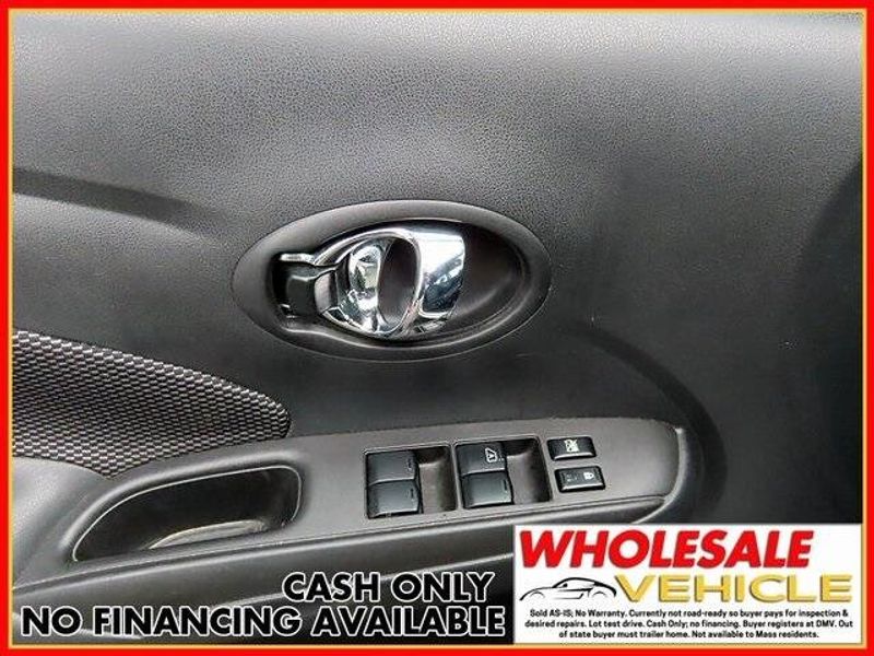2018 Nissan Versa 1.6 SVImage 12