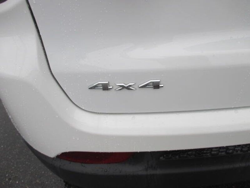 Used 2024 Jeep Compass LatitudeImage 12