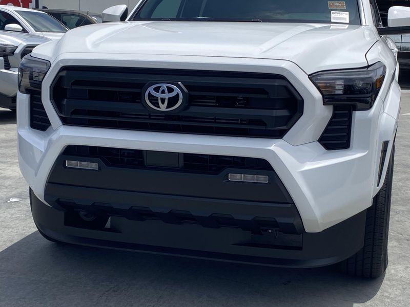 New 2025 Toyota Tacoma SR5Image 7