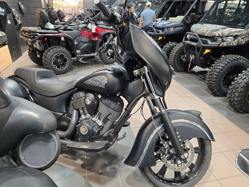 2016 Indian Motorcycle CHIEFTAIN DARK HORSE 49S THUNDER BLACK SMOKE Image 3
