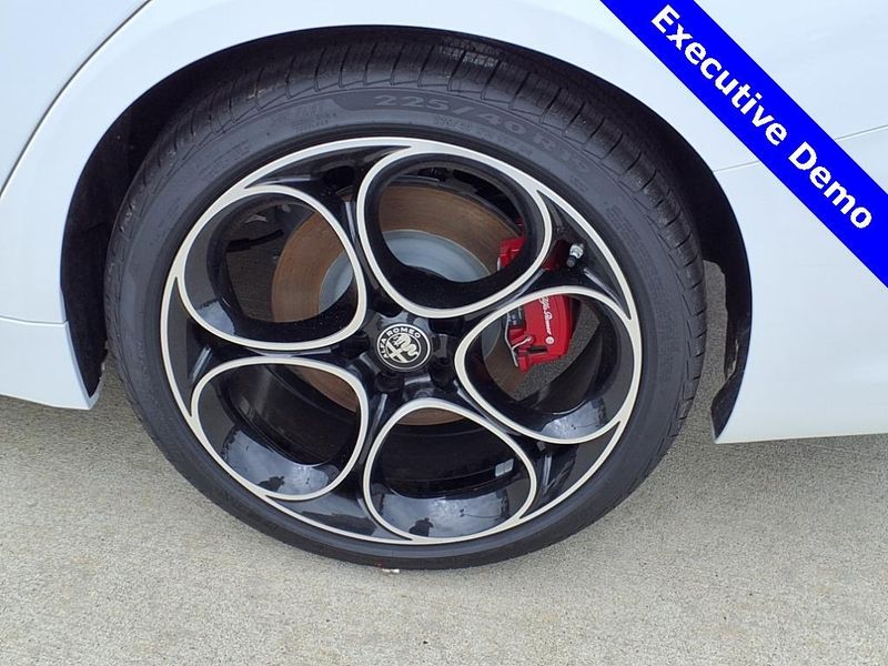 New 2025 Alfa Romeo Giulia RwdImage 15