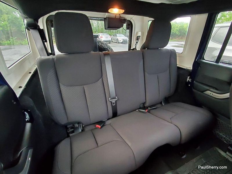 2013 Jeep Wrangler Unlimited SportImage 4