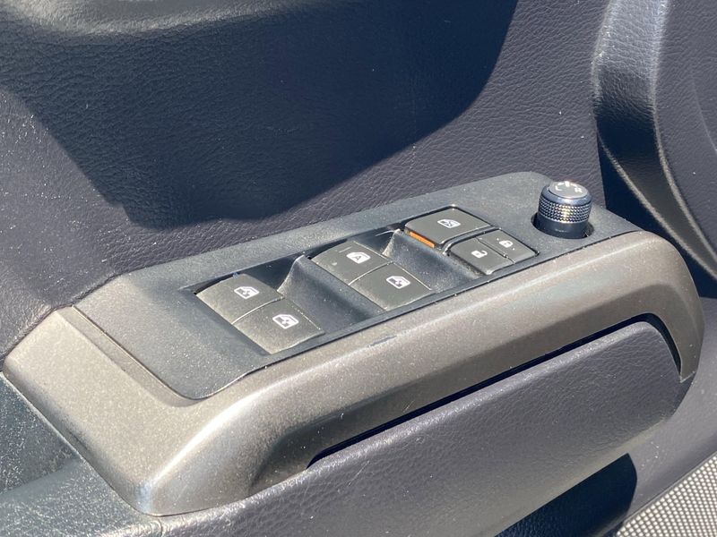 Used 2021 Toyota Tacoma 2WD SR5Image 17