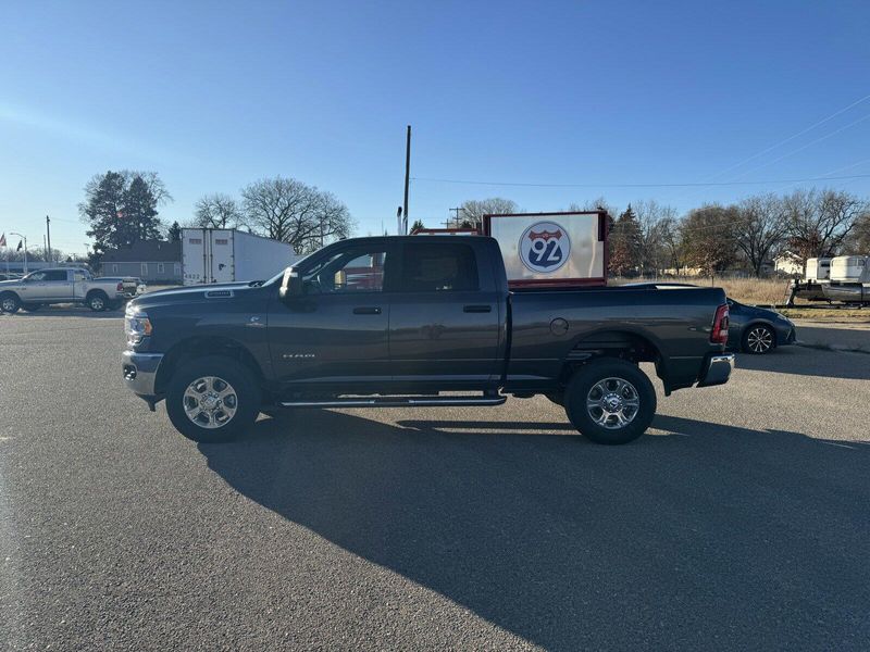 2024 RAM 2500 Big HornImage 5