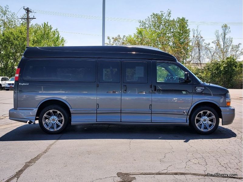 2015 Chevrolet Express 2500 Image 7
