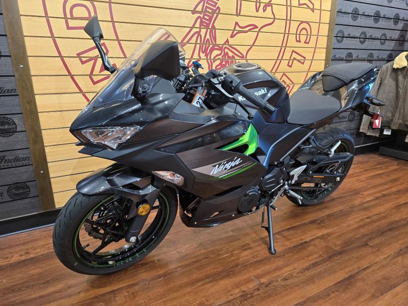 Used 2023 Kawasaki Ninja 400 Image 3