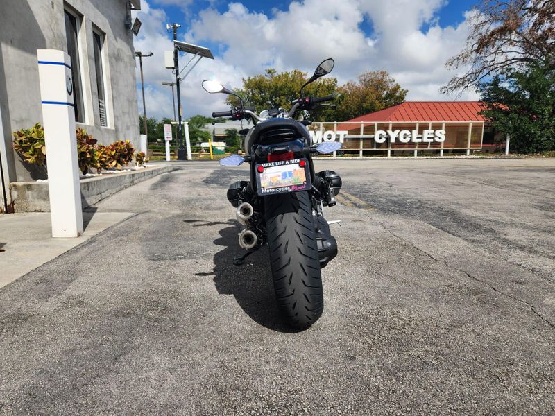 2025 BMW R 12 nineTImage 8