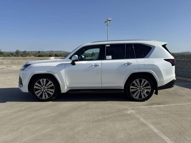 New 2026 Lexus LX 600 LuxuryImage 6