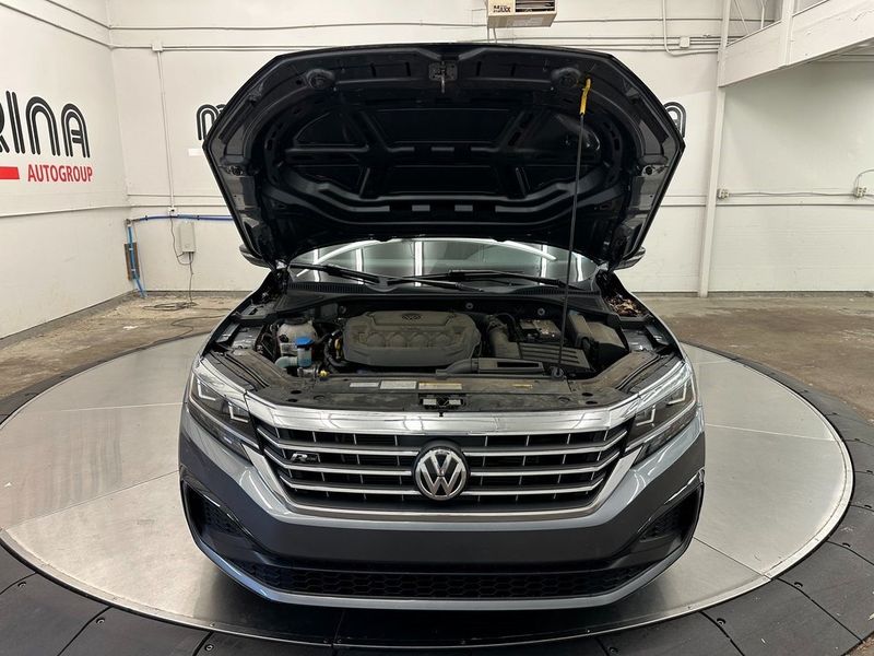 2021 Volkswagen Passat 2.0T R-LineImage 15