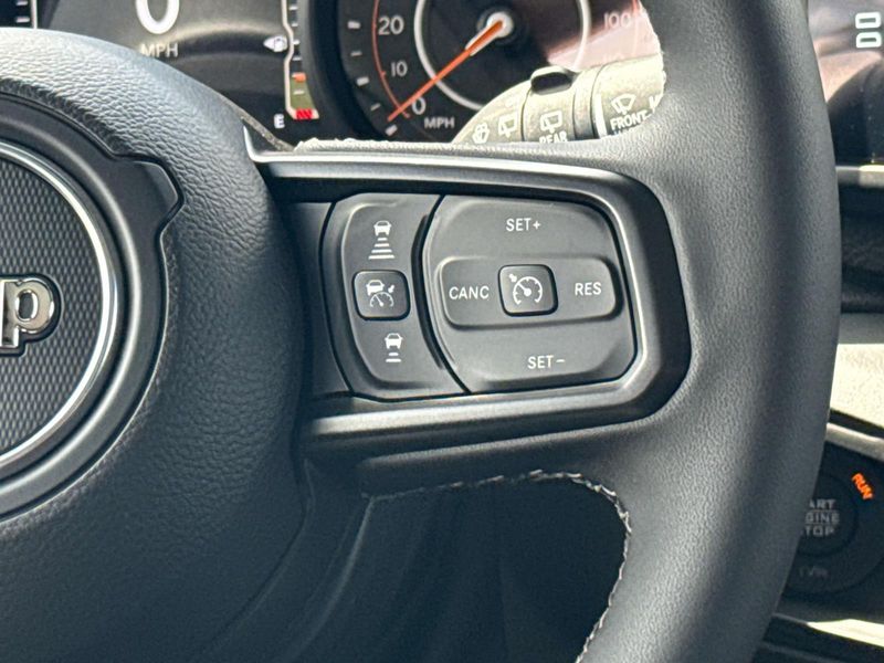 New 2026 Jeep Wrangler 4-door Rubicon X
