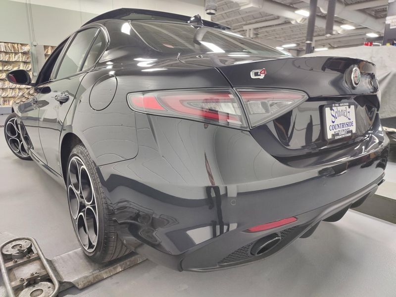 2024 Alfa Romeo Giulia Veloce Premium Q4 AWD w/Sunroof/NavImage 14