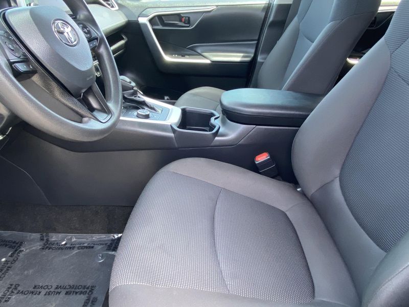 2024 Toyota RAV4 LEImage 18