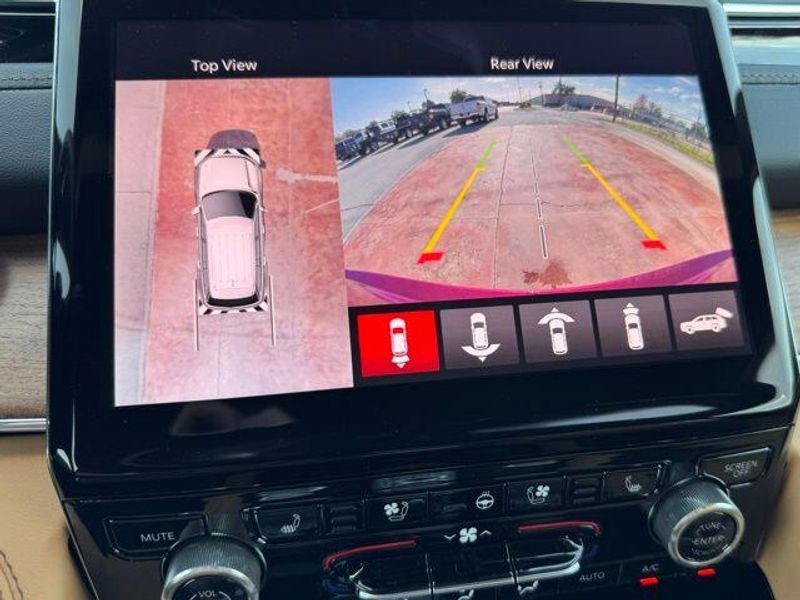 New 2025 Jeep Grand Cherokee Summit Reserve 4x4Image 16