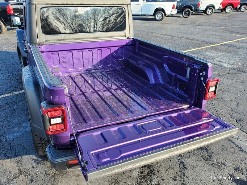 New 2026 Jeep Gladiator Mojave 4x4