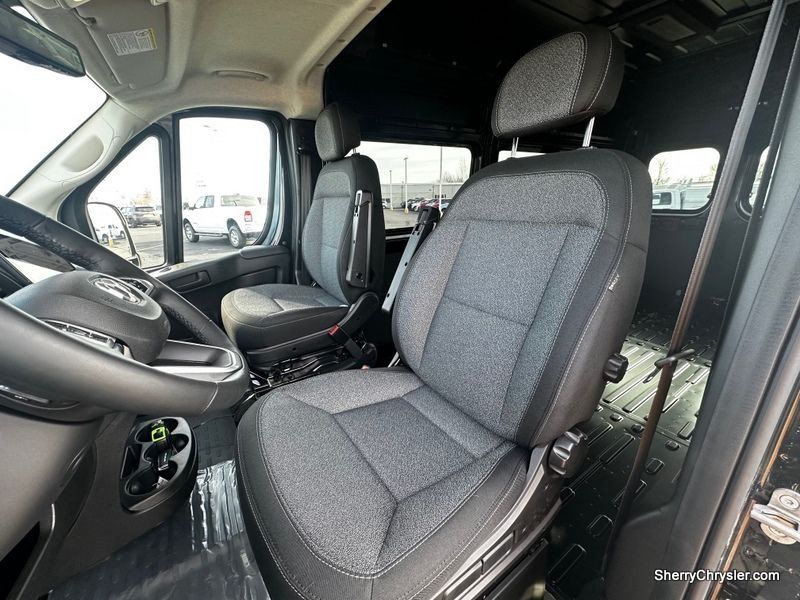 2024 RAM Promaster 2500 Slt+ Window Van High Roof 159