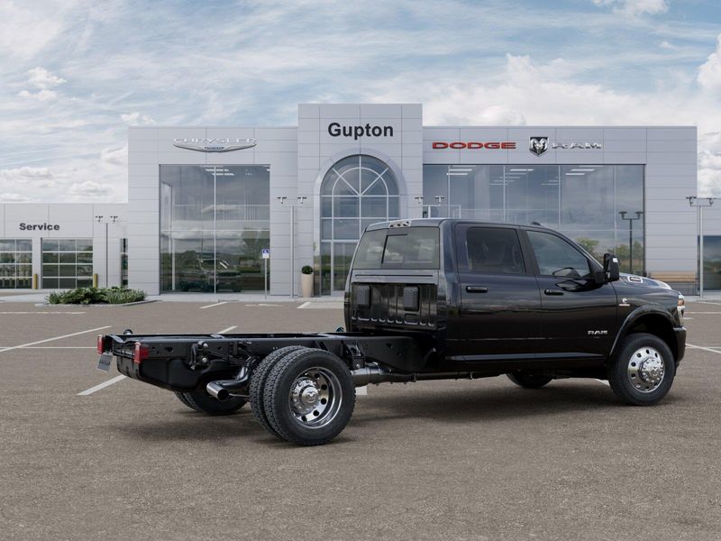 New 2026 RAM 4500 Big Horn Chassis Crew Cab 4x4 60