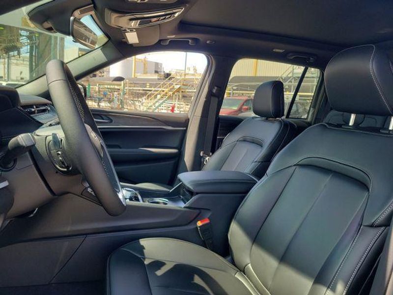 New 2026 Jeep Grand Cherokee Limited 4x4