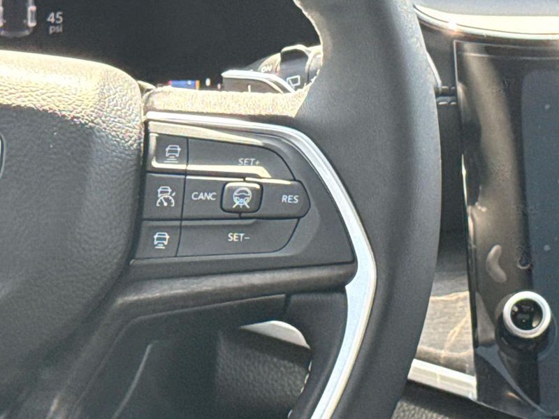 New 2026 Jeep Grand Cherokee Limited 4x4