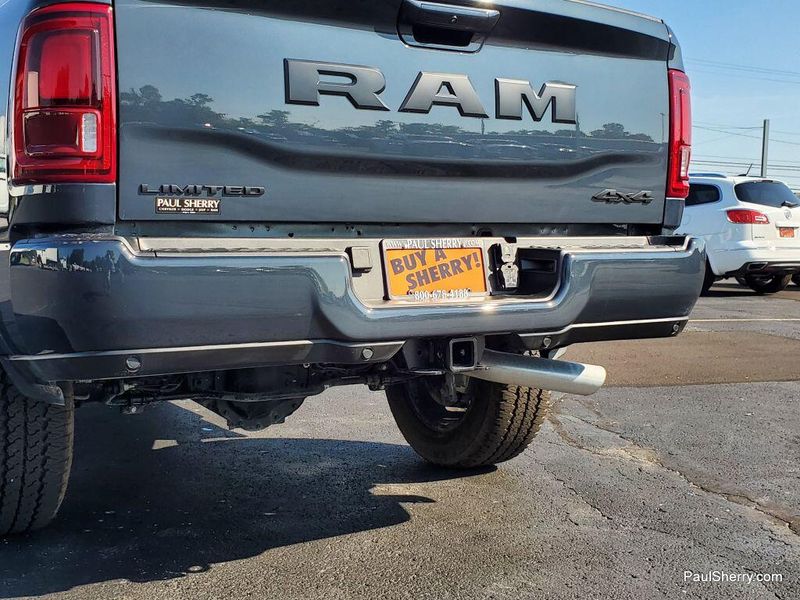 New 2025 RAM 2500 Limited Crew Cab 4x4 6
