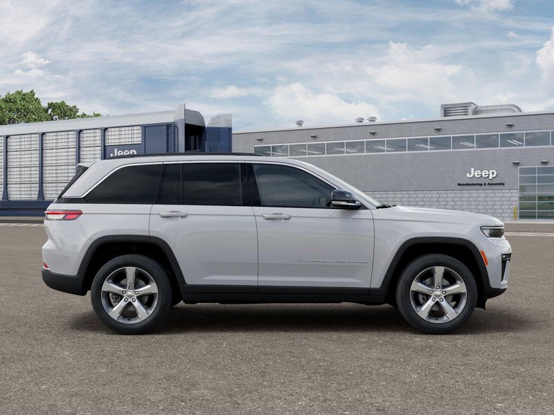 New 2026 Jeep Grand Cherokee Limited 4x4