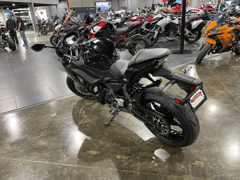 New 2025 Kawasaki NINJA 650 Image 5
