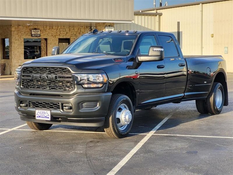 2024 RAM 3500 Tradesman Crew Cab 4x4 8