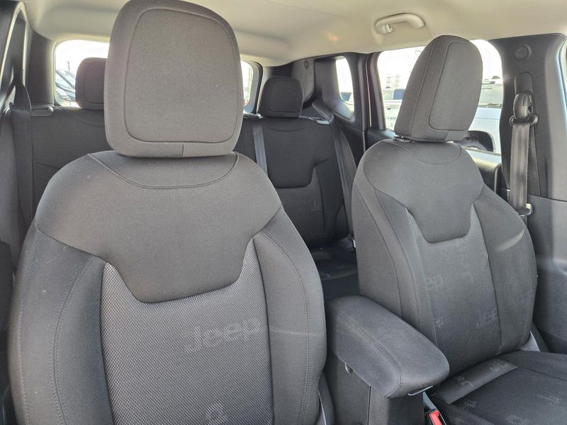 Used 2016 Jeep Renegade FWD 4dr Latitude