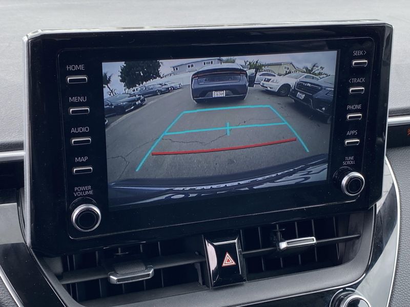 2020 Toyota Corolla SEImage 6