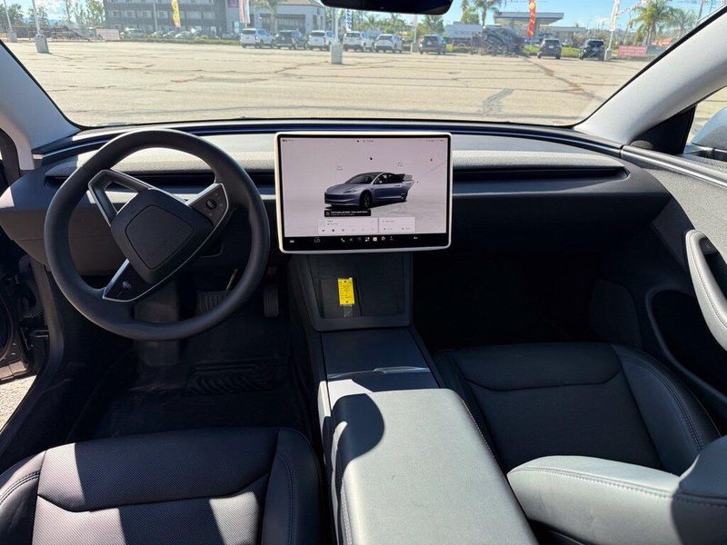 Used 2024 Tesla Model 3 BaseImage 10