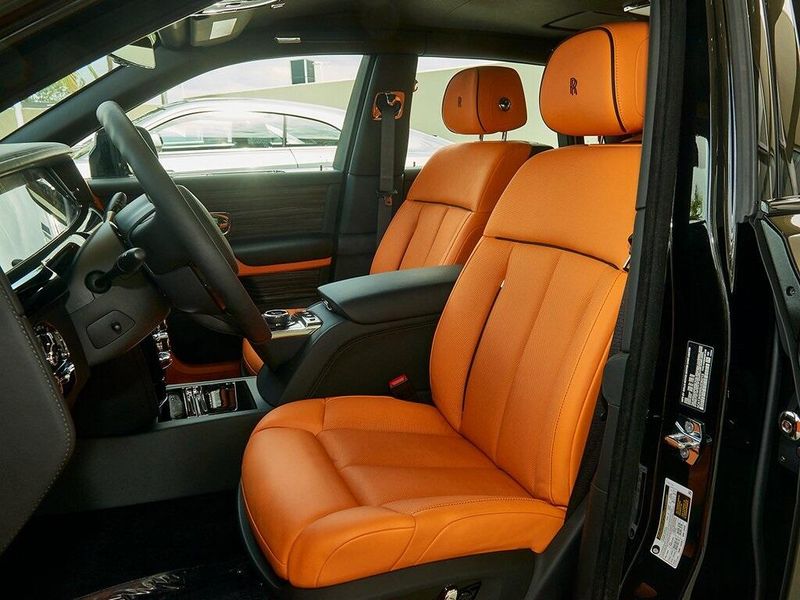 2025 Rolls-Royce Phantom Image 11