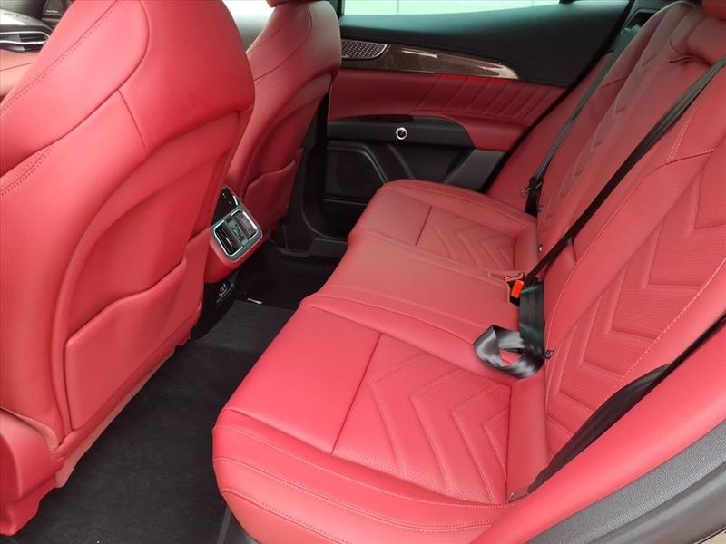 New 2026 Maserati Grecale ModenaImage 19