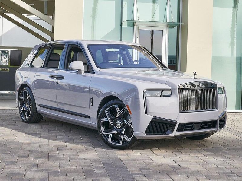 2025 Rolls-Royce Cullinan Image 5