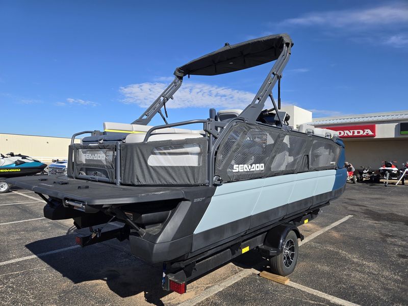 2025 SEADOO SWITCH CRUISE LIMITED 21 230HP PAINTED TRAILER HARBOR BLUE Image 36