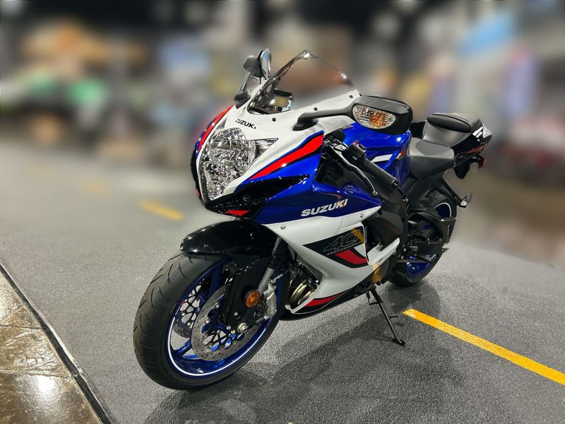 New 2027 Suzuki GSX-R600Z 40TH ANNIVERSARY EDITION Image 17