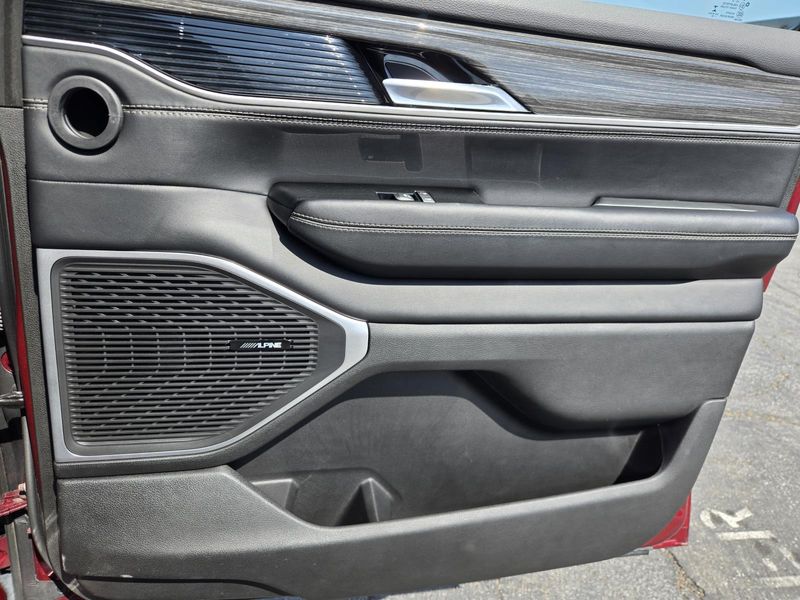 2022 Jeep Wagoneer Series II 4x4