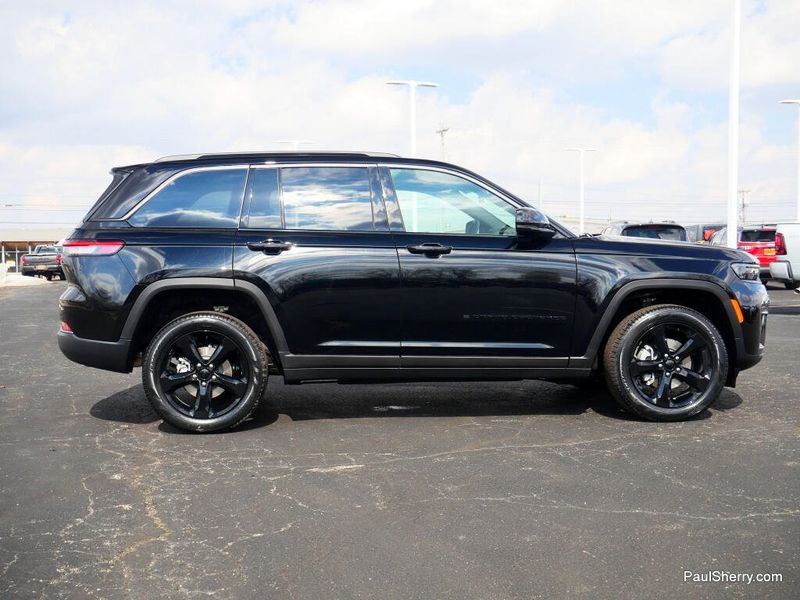 New 2026 Jeep Grand Cherokee Limited 4x4