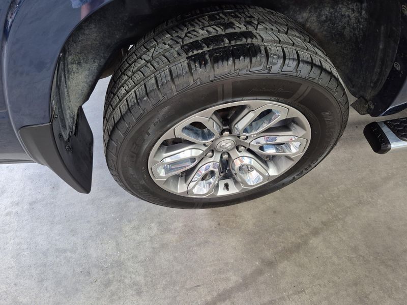 2020 RAM 1500 LaramieImage 6