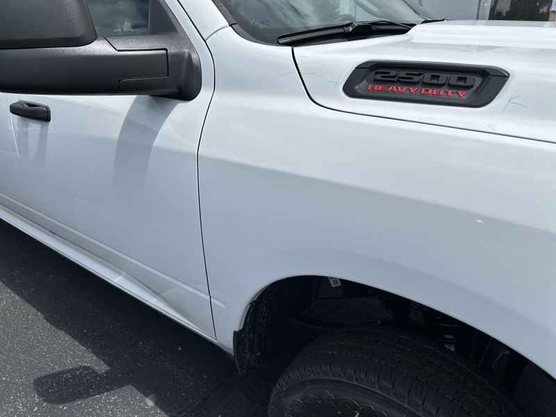 2025 RAM 2500 Tradesman Crew Cab 4x4 8