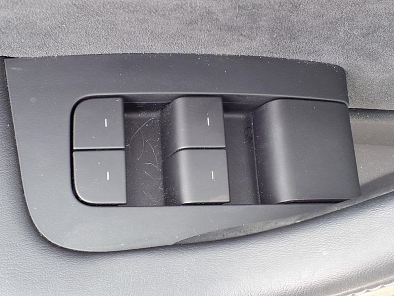 2021 Tesla Model 3 Long RangeImage 21